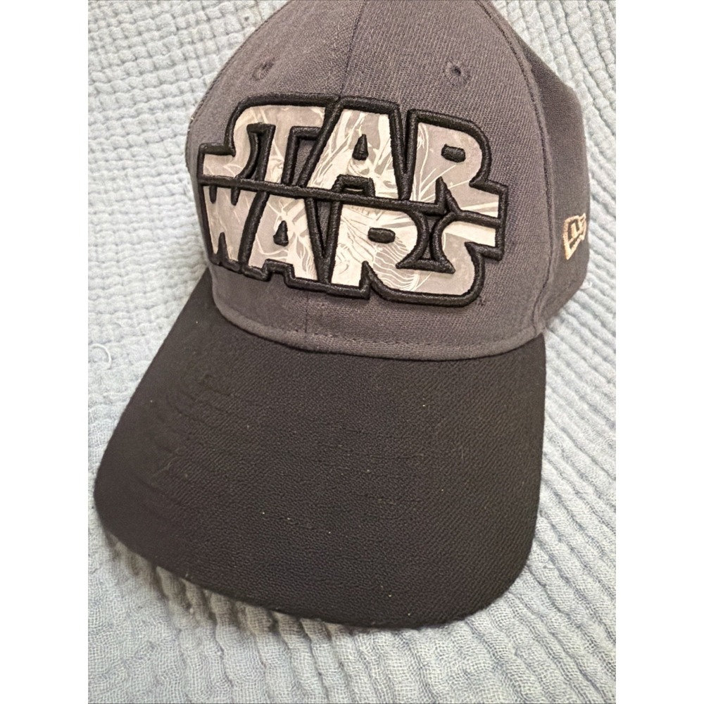 New Era STAR WARS 39Thirty Cap Raised Logo Embroidered Black Silver OS